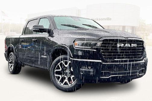 Diamond Black Crystal Pearlcoat 2025 RAM 1500 Laramie
