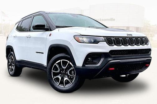 Bright White Clearcoat 2025 Jeep Compass Trailhawk