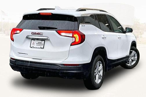 Summit White 2024 GMC Terrain SLE