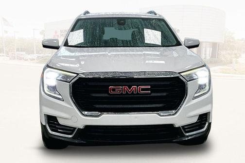 Summit White 2024 GMC Terrain SLE