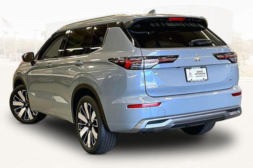 Moonstone Gray Metallic 2026 Mitsubishi Outlander SEL 1.5T 2WD