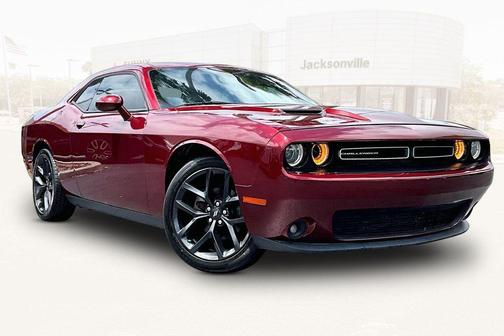 Octane Red Pearlcoat 2022 Dodge Challenger SXT