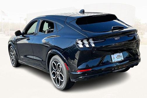 2022 Ford Mustang Mach-E GT