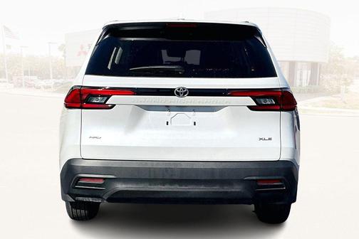 White 2024 Toyota Grand Highlander XLE