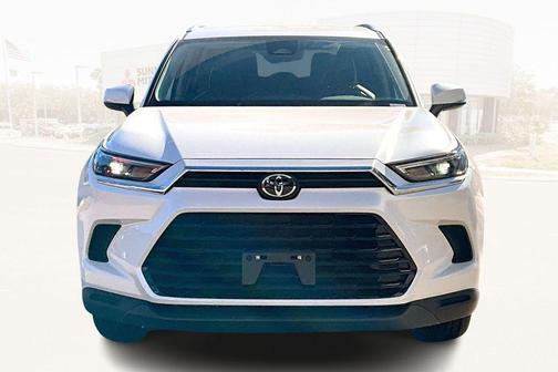 White 2024 Toyota Grand Highlander XLE