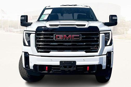 Summit White 2025 GMC Sierra 2500 AT4