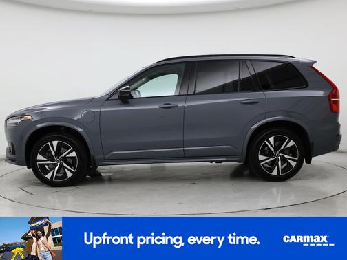 2023 Volvo XC90 Recharge Plug-In Hybrid T8 Plus Dark Theme