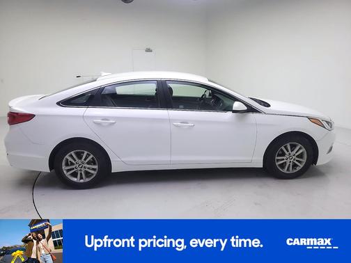 White 2015 Hyundai SONATA SE