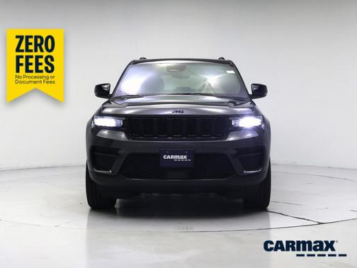 Gray 2024 Jeep Grand Cherokee Altitude X