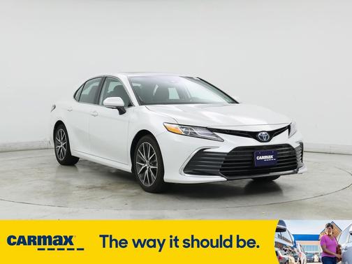 2024 Toyota Camry Hybrid XLE