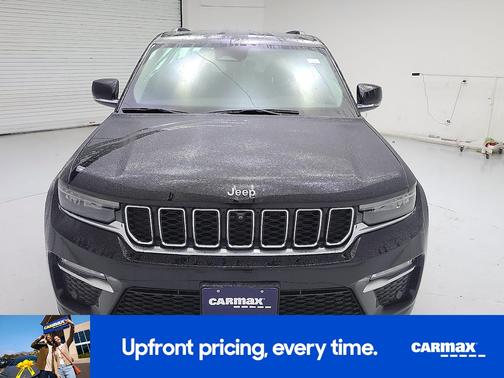 Black 2023 Jeep Grand Cherokee Limited