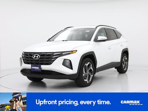 White 2023 Hyundai TUCSON SEL