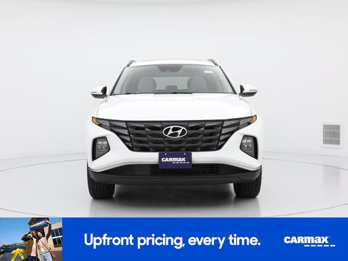 White 2023 Hyundai TUCSON SEL