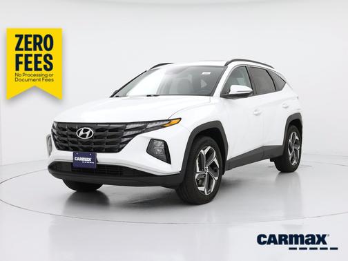 White 2023 Hyundai TUCSON SEL