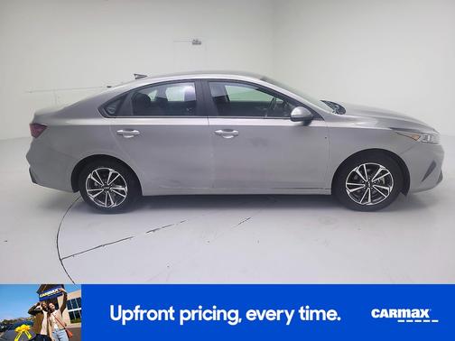 Gray 2024 Kia Forte LXS