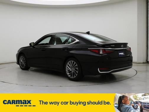2024 Lexus ES 300h Luxury