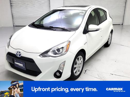 White 2015 Toyota Prius c Four