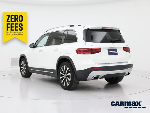 White 2022 Mercedes-Benz GLB 250