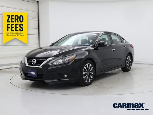 Black 2017 Nissan Altima SL