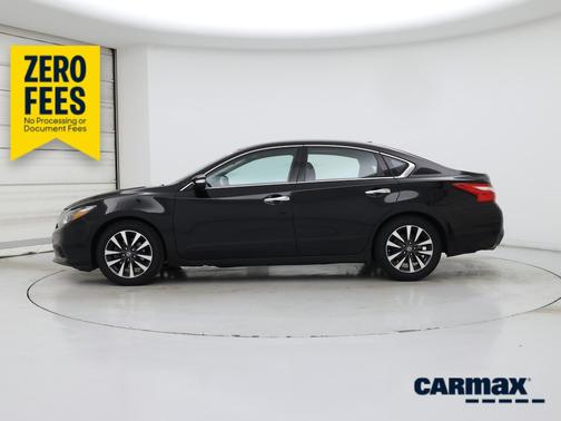 Black 2017 Nissan Altima SL