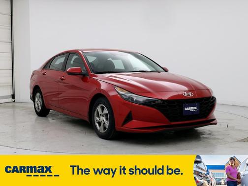 2022 Hyundai ELANTRA SE