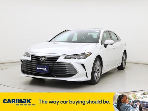 2019 Toyota Avalon XLE
