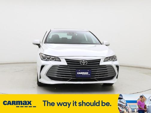 2019 Toyota Avalon XLE