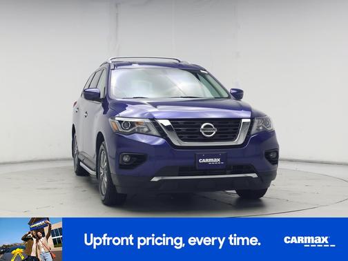 2020 Nissan Pathfinder SV