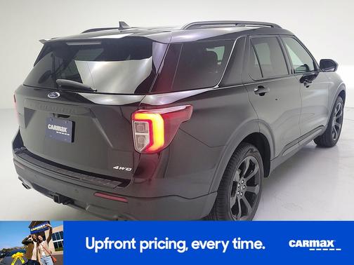 Black 2022 Ford Explorer ST-Line