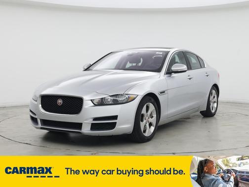 2017 Jaguar XE 