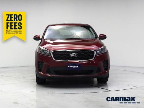 Red 2019 Kia Sorento LX