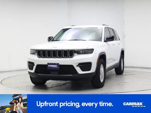 White 2023 Jeep Grand Cherokee Laredo