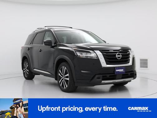 Black 2023 Nissan Pathfinder Platinum