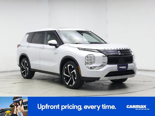 2023 Mitsubishi Outlander PHEV SE