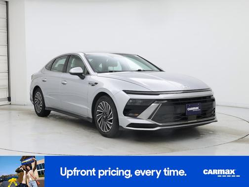 2025 Hyundai SONATA Hybrid SEL