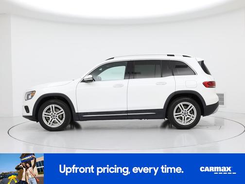 White 2022 Mercedes-Benz GLB 250