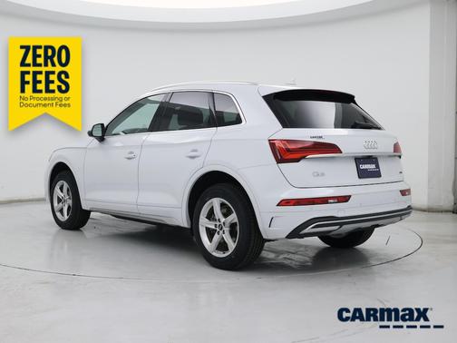 White 2023 Audi Q5 Premium