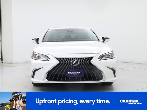 White 2025 Lexus ES 350