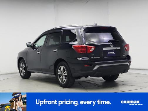 2020 Nissan Pathfinder SV