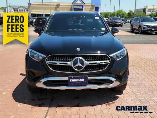 Black 2023 Mercedes-Benz GLC 300