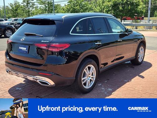 Black 2023 Mercedes-Benz GLC 300