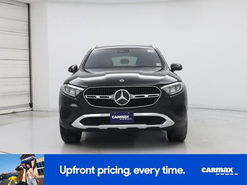 Black 2023 Mercedes-Benz GLC 300