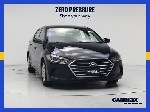 Black 2018 Hyundai ELANTRA SE