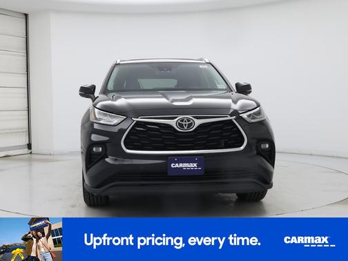 Black 2022 Toyota Highlander Limited