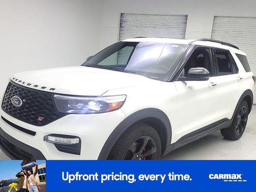 White 2024 Ford Explorer ST