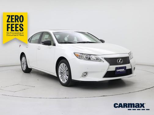 White 2015 Lexus ES 350