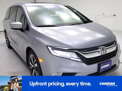 Silver 2018 Honda Odyssey Elite