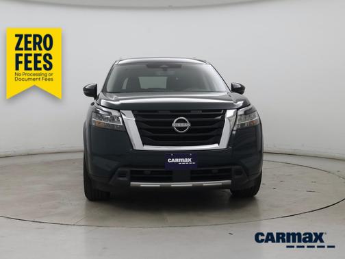 Green 2023 Nissan Pathfinder SL