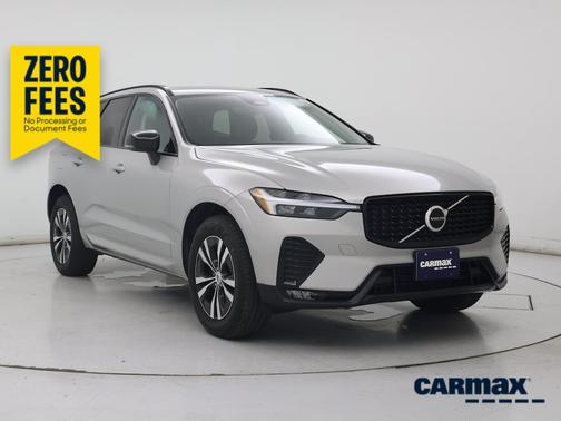 Silver 2024 Volvo XC60 B5 Core Dark Theme
