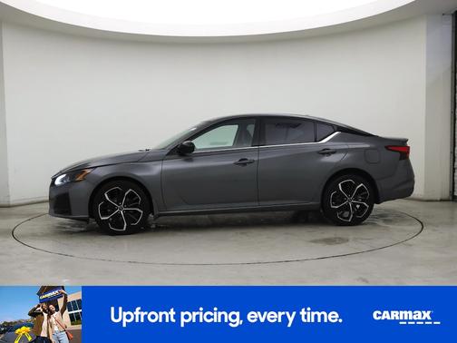 Gray 2023 Nissan Altima SR